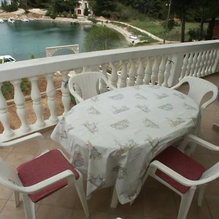 公寓 By The Sea Kali, Ugljan - 346 *