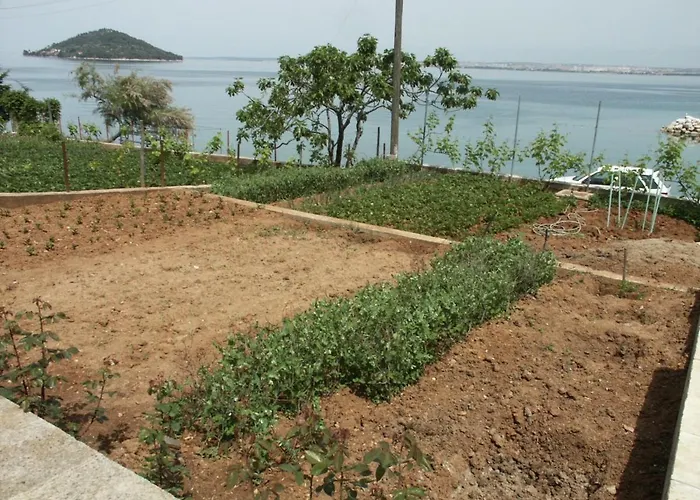 By The Sea Kali, Ugljan - 346 Апартаменты *