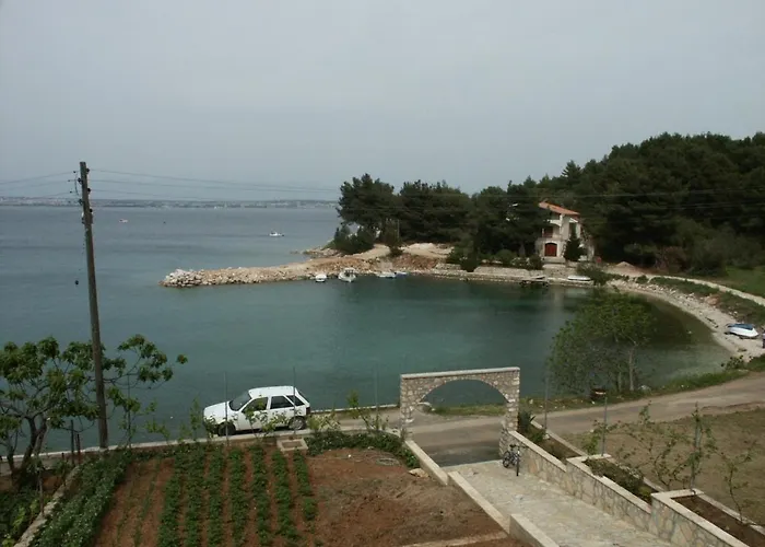 By The Sea Kali, Ugljan - 346 Апартаменты Кали